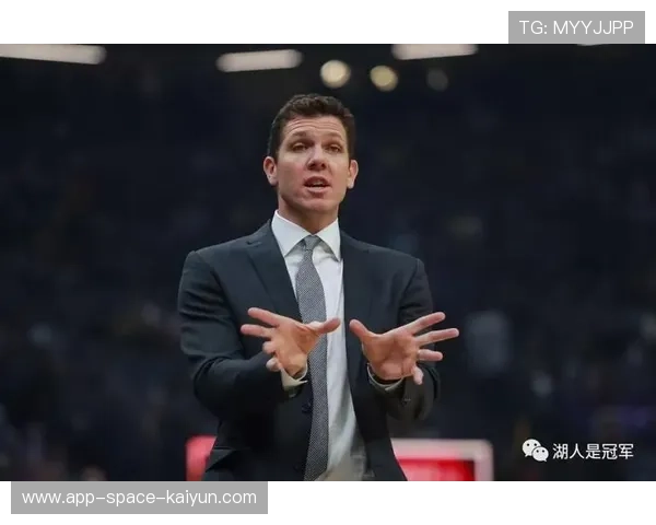 西汉姆门将双手神扑保住不失球纪录拯救球队